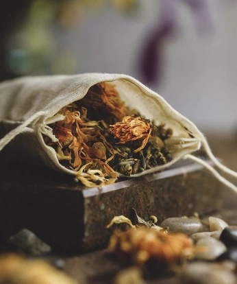 A cover of "Inspo" cluster. The owner is noartstudio. The cluster consists of 5 elements.