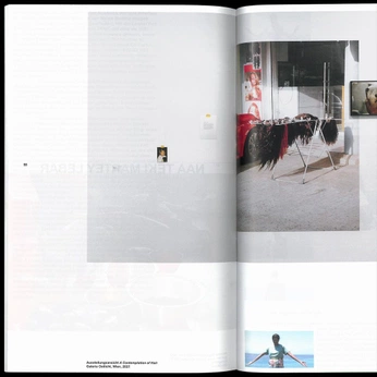 A cover of "GRAPHIC DESIGN" cluster. The owner is nayazdesign. The cluster consists of 85 elements.