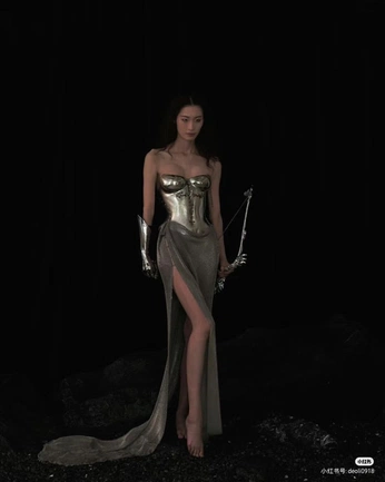 A cover of "Knights" cluster. The owner is somasama. The cluster consists of 203 elements.