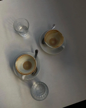 A cover of "Café" cluster. The owner is soficorti. The cluster consists of 17 elements.