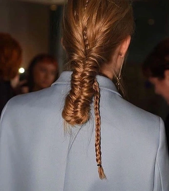 A cover of "Hair" cluster. The owner is bloomingsamsara. The cluster consists of 34 elements.