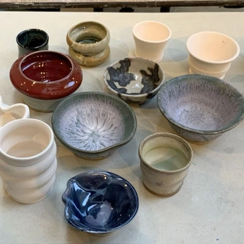 A cover of "Ceramics" cluster. The owner is claraxcao. The cluster consists of 3 elements.