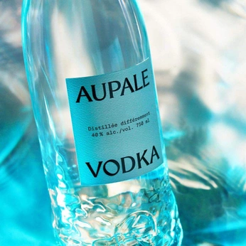 A cover of "Eau" cluster. The owner is aseance. The cluster consists of 1 element.