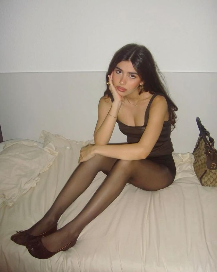 Housewife Hyderabad Escorts Service ☎+91 9667332769 Hotel Belsons Taj Mahal Kalasiguda-Secunderabad 12.9k ꧁((Hyderabad Russian))꧂Call Girls