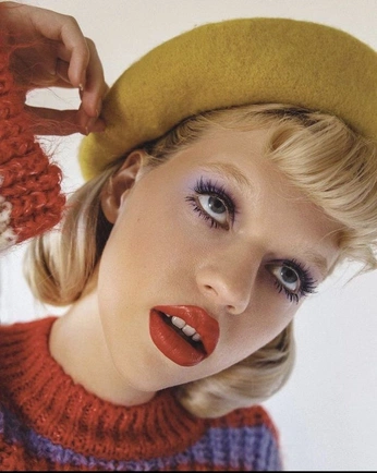 A cover of "Insta" cluster. The owner is lizking. The cluster consists of 11 elements.