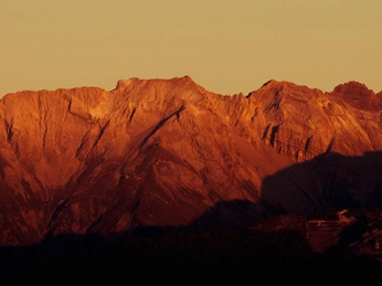 A cover of "New 1" cluster. The owner is solarianick. The cluster consists of 84 elements.