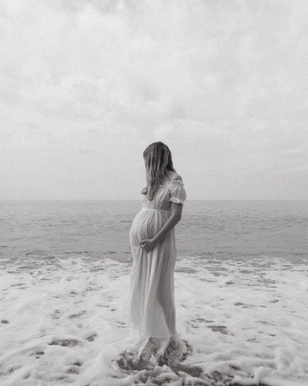 A cover of "NewLife✨" cluster. The owner is marine.jpg. The cluster consists of 13 elements.