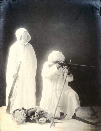 A cover of "c0odigo0" cluster. The owner is mirandiuxj. The cluster consists of 14 elements.