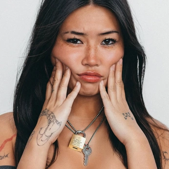 A cover of "Bbb" cluster. The owner is calvert. The cluster consists of 107 elements.