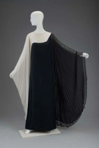 A cover of "BICOLOR" cluster. The owner is jonathan.almeida. The cluster consists of 8 elements.