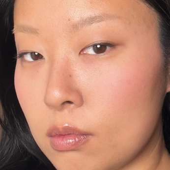 A cover of "a 1000 faces by andie" cluster. The owner is andie. The cluster description is "shadow, glitter, and rouge oh my!". The cluster consists of 74 elements.