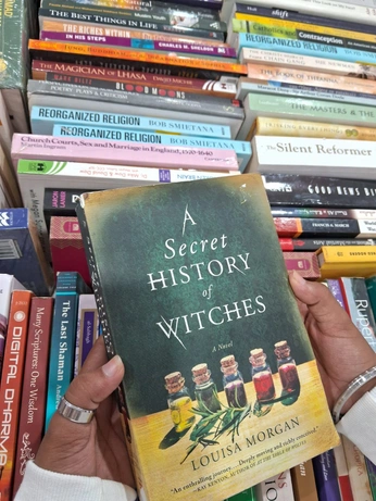 A cover of "books" cluster. The owner is crispywizard. The cluster consists of 16 elements.