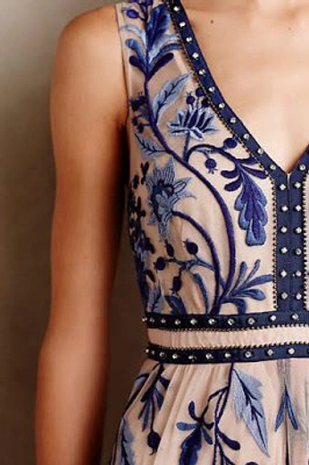 A cover of "that dress" cluster. The owner is jamejame. The cluster description is "sweeping lines, moving pieces, and "me" colors". The cluster consists of 77 elements.