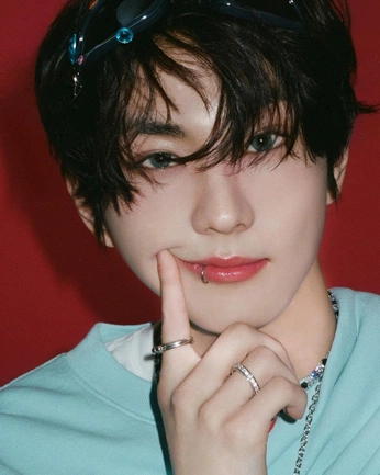 A cover of "super cute 🌸🍥" cluster. The owner is sol.is. The cluster consists of 1 element.