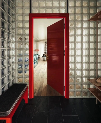 A cover of "Interior Dreams" cluster. The owner is ahmeds. The cluster consists of 2 elements.