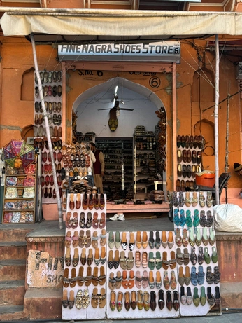 A cover of "Jaipur Gallery" cluster. The owner is govindjangid. The cluster consists of 1 element.