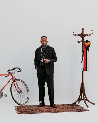 A cover of "SWIPE" cluster. The owner is martint. The cluster consists of 9 elements.