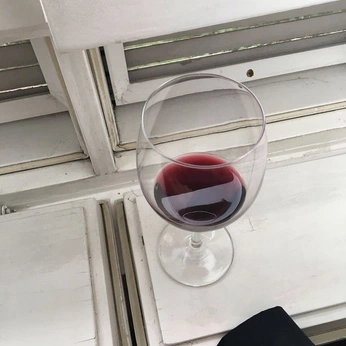 A cover of "vibes" cluster. The owner is sarahfine. The cluster consists of 7 elements.