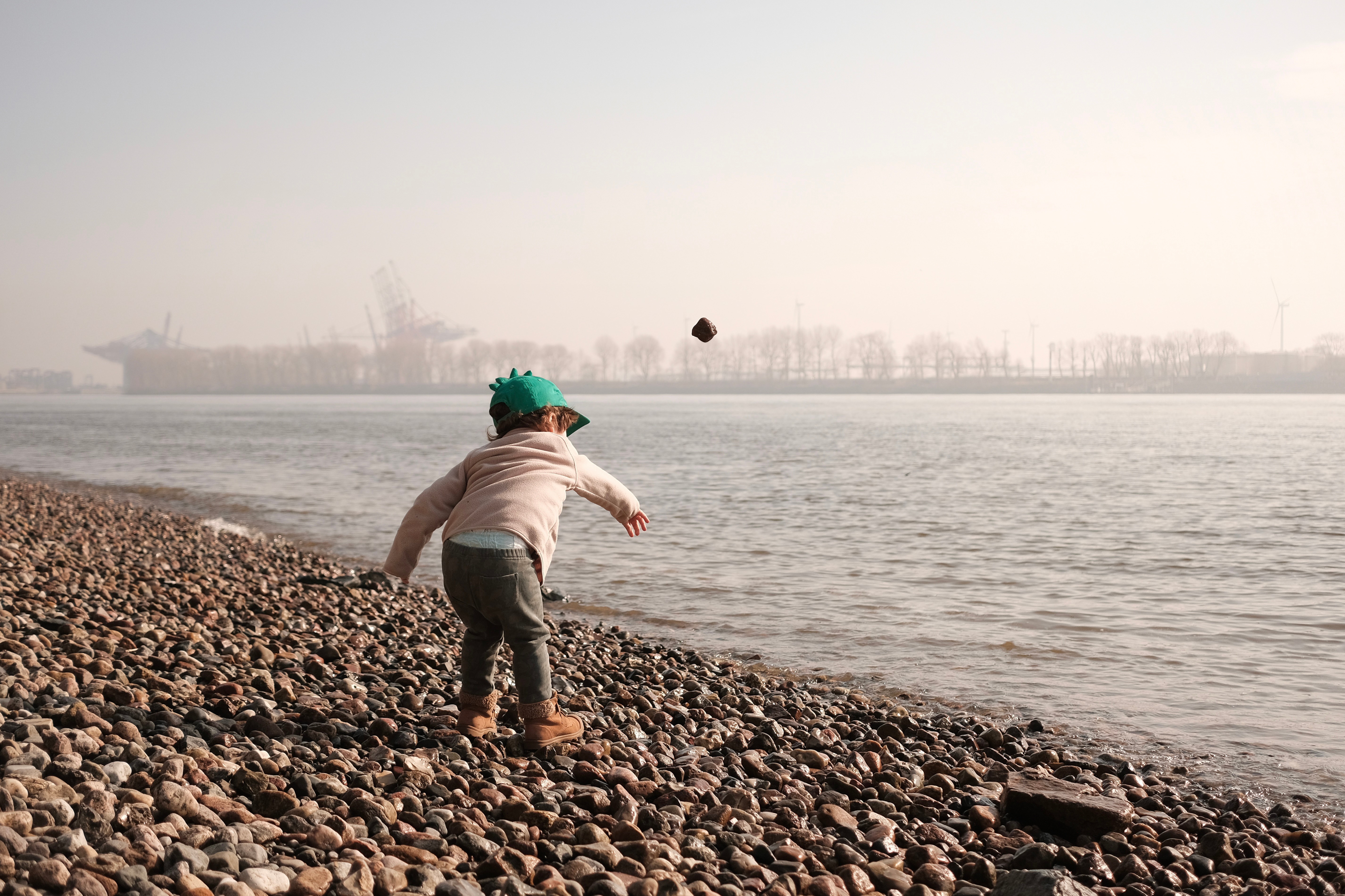 An image added by davidmendes on Mar 12, 2025. May present: river.