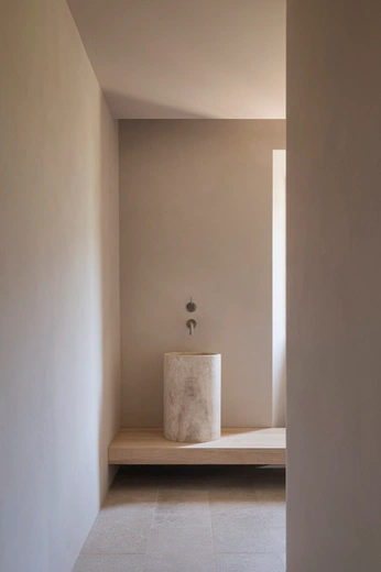 A cover of "interior" cluster. The owner is melisabora. The cluster consists of 5 elements.