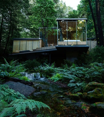 A cover of "Holiday Retreat" cluster. The owner is haider94. The cluster consists of 1 element.