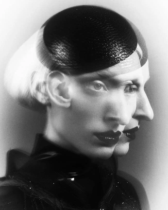 A cover of "DRAG" cluster. The owner is charlesprmt. The cluster consists of 62 elements.