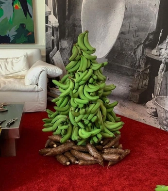 A cover of "Christmas" cluster. The owner is vaarty. The cluster consists of 10 elements.