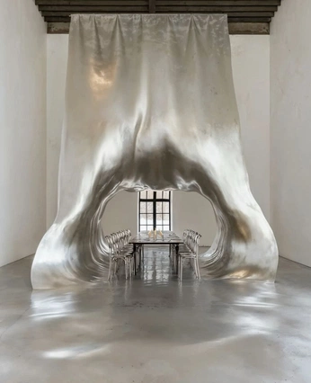 A cover of "vogue world" cluster. The owner is mayaboluktas. The cluster consists of 71 elements.