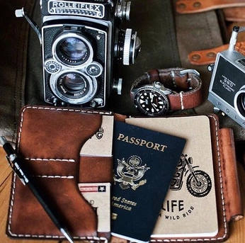 A cover of "Drew" cluster. The owner is i24ths. The cluster consists of 7 elements.