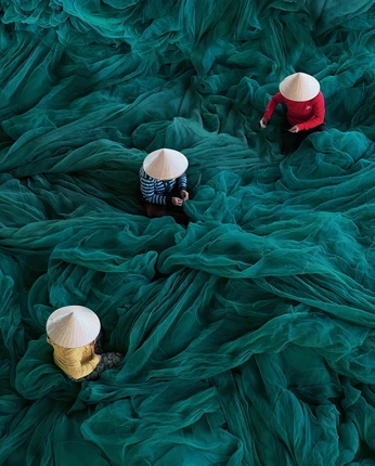 A cover of "art" cluster. The owner is eliselauren. The cluster consists of 2 elements.