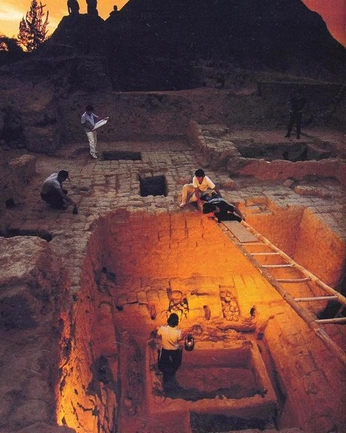 A cover of "archaeological" cluster. The owner is acefilnor. The cluster consists of 2 elements.