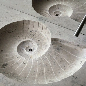 A cover of "home" cluster. The owner is trias. The cluster consists of 12 elements.