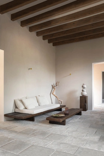 A cover of "Fourniture" cluster. The owner is yeyso. The cluster consists of 8 elements.