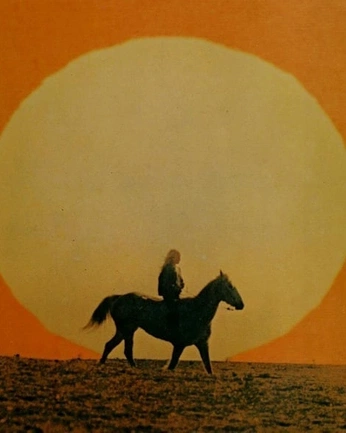 A cover of "People and Horses" cluster. The owner is unmamut09. The cluster consists of 3 elements.