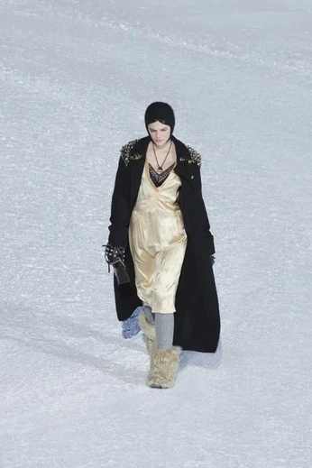 A cover of "fashion" cluster. The owner is melonae. The cluster consists of 21 elements.