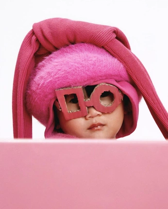 A cover of "colour" cluster. The owner is charlottewardle. The cluster consists of 11 elements.