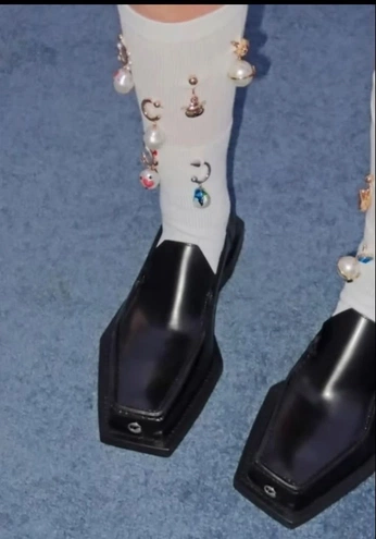 A cover of "Male solo album styling" cluster. The owner is kiiikiiii. The cluster consists of 9 elements.