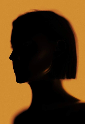 A cover of "Moody Portraiture" cluster. The owner is unogondo. The cluster consists of 12 elements.