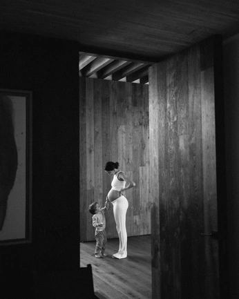 A cover of "Pregnancy" cluster. The owner is molvofilms. The cluster consists of 18 elements.