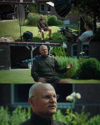 A cover of "Interviews" cluster. The owner is bilderbote. The cluster consists of 2 elements.