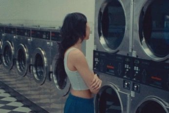 A cover of "Laundry" cluster. The owner is faraaaaah. The cluster consists of 63 elements.