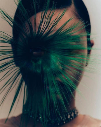 A cover of "Garment 25" cluster. The owner is decoupagefiend. The cluster consists of 32 elements.