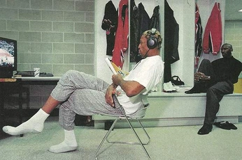 A cover of "nostalgia" cluster. The owner is yoodg. The cluster consists of 4 elements.