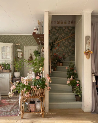 A cover of "YAS WB" cluster. The owner is dinizfruhling. The cluster consists of 39 elements.