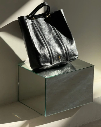 A cover of "IDEA 2" cluster. The owner is danielamm. The cluster consists of 15 elements.