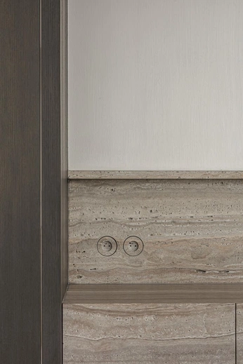 A cover of "details" cluster. The owner is leonit. The cluster consists of 9 elements.