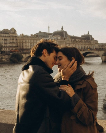 A cover of "Paris" cluster. The owner is agaciur. The cluster consists of 2 elements.