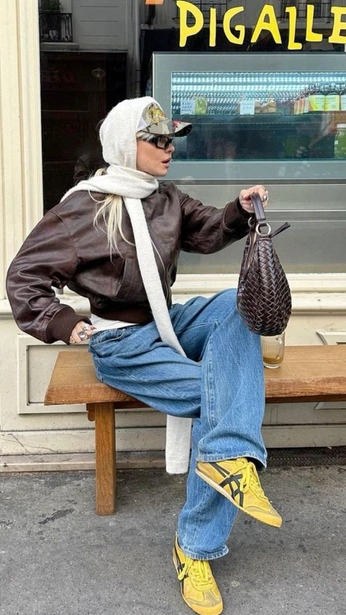 A cover of "Style" cluster. The owner is velvetsun. The cluster consists of 13 elements.