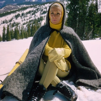 A cover of "winter" cluster. The owner is sadiemaya. The cluster consists of 34 elements.