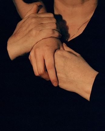 A cover of "photos" cluster. The owner is blondedween. The cluster consists of 41 elements.